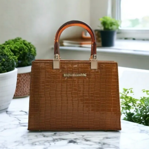 Luxe Women’s Handbag – Fancy Pattern Design
