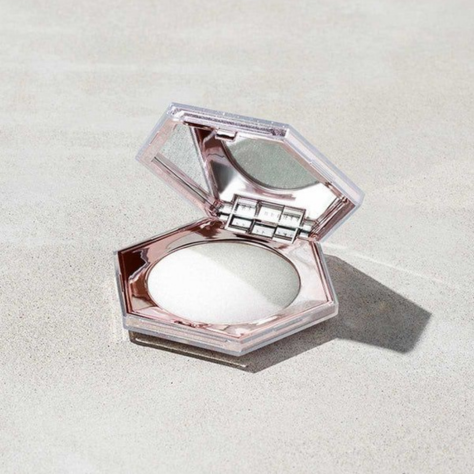 Fenty Beauty Diamond Bomb All-Over Diamond Veil